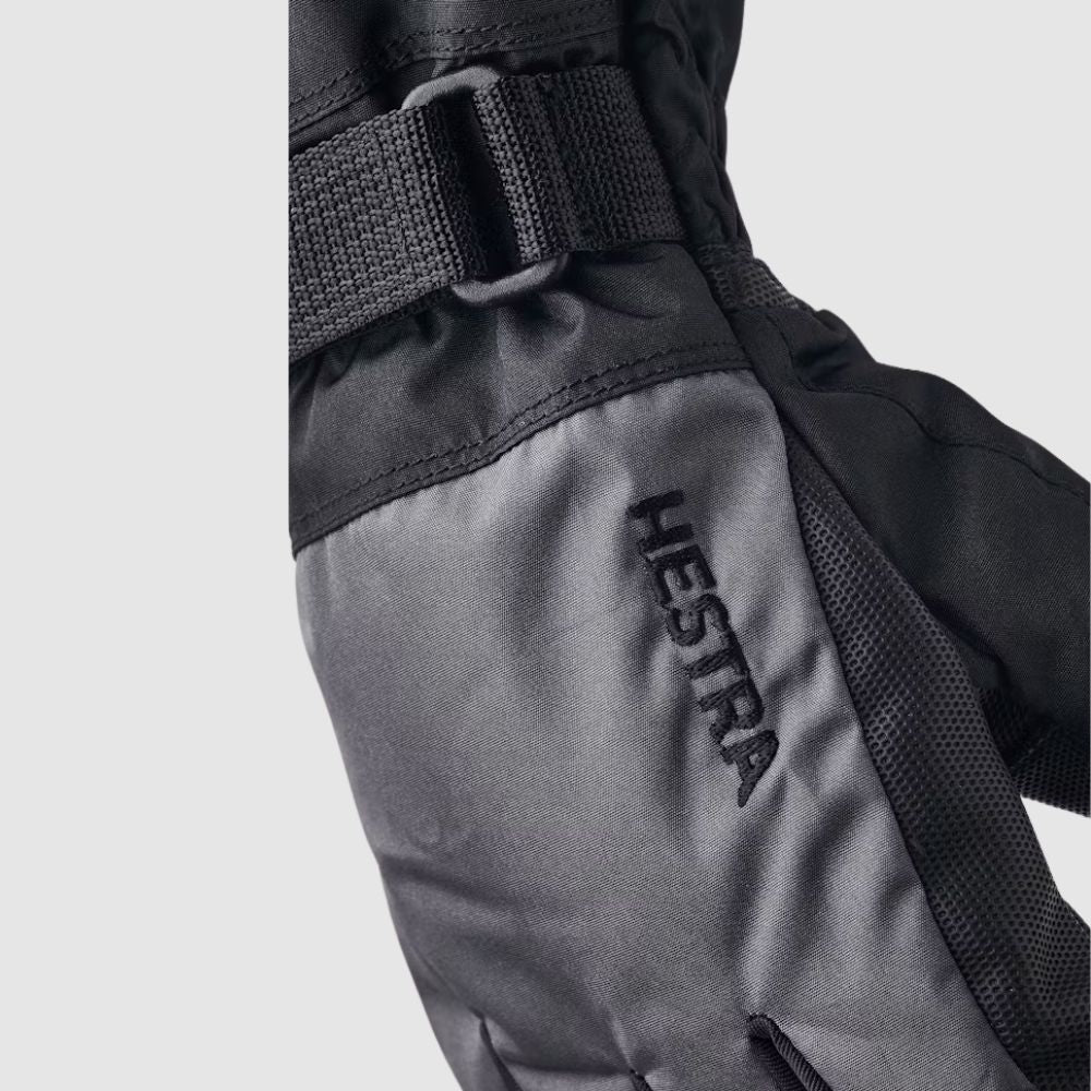 Hestra Gauntlet Czone Kids Ski Gloves - Graphite and Black (32530). 
Warm, waterproof and breathable kids ski gloves
