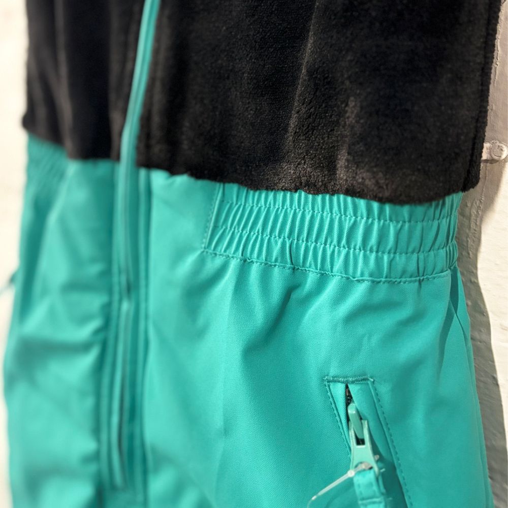 Degre 7 Nuts Kids Bib Ski Pants, Mint. With warm fluffy top section with velcro tabs.