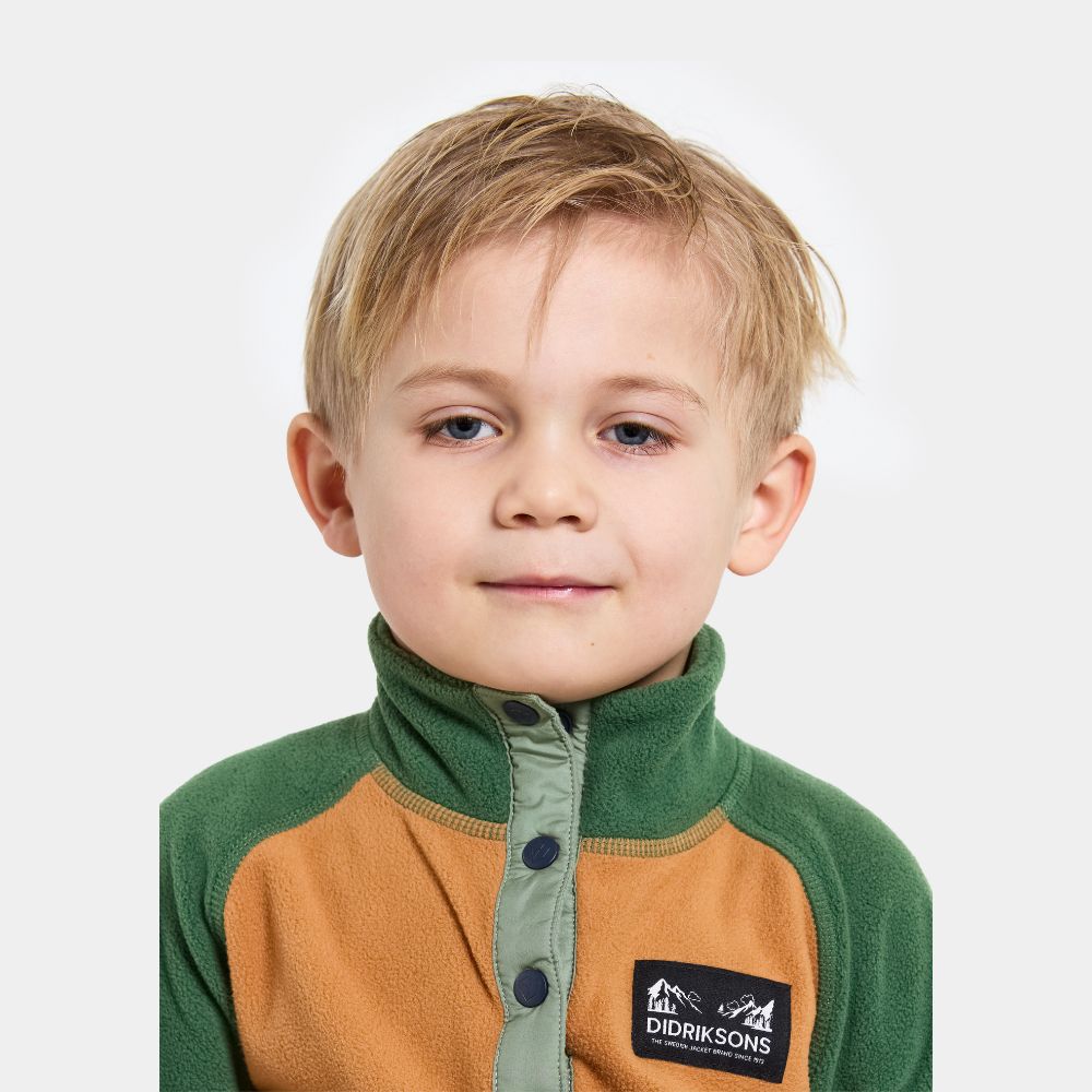 Didriksons Monte Half Button Kids Fleece Light Moss. Boys Fleeces perfect for Skiing and Lapland holidays