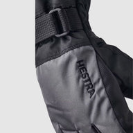 Hestra Gauntlet Czone Kids Ski Gloves - Graphite and Black (32530). 
Warm, waterproof and breathable kids ski gloves