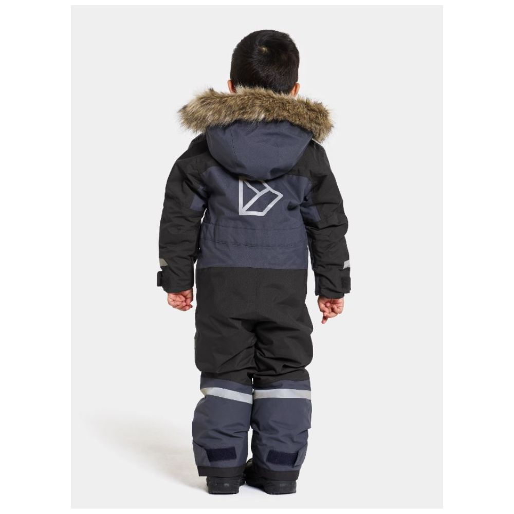 kids snowsuit